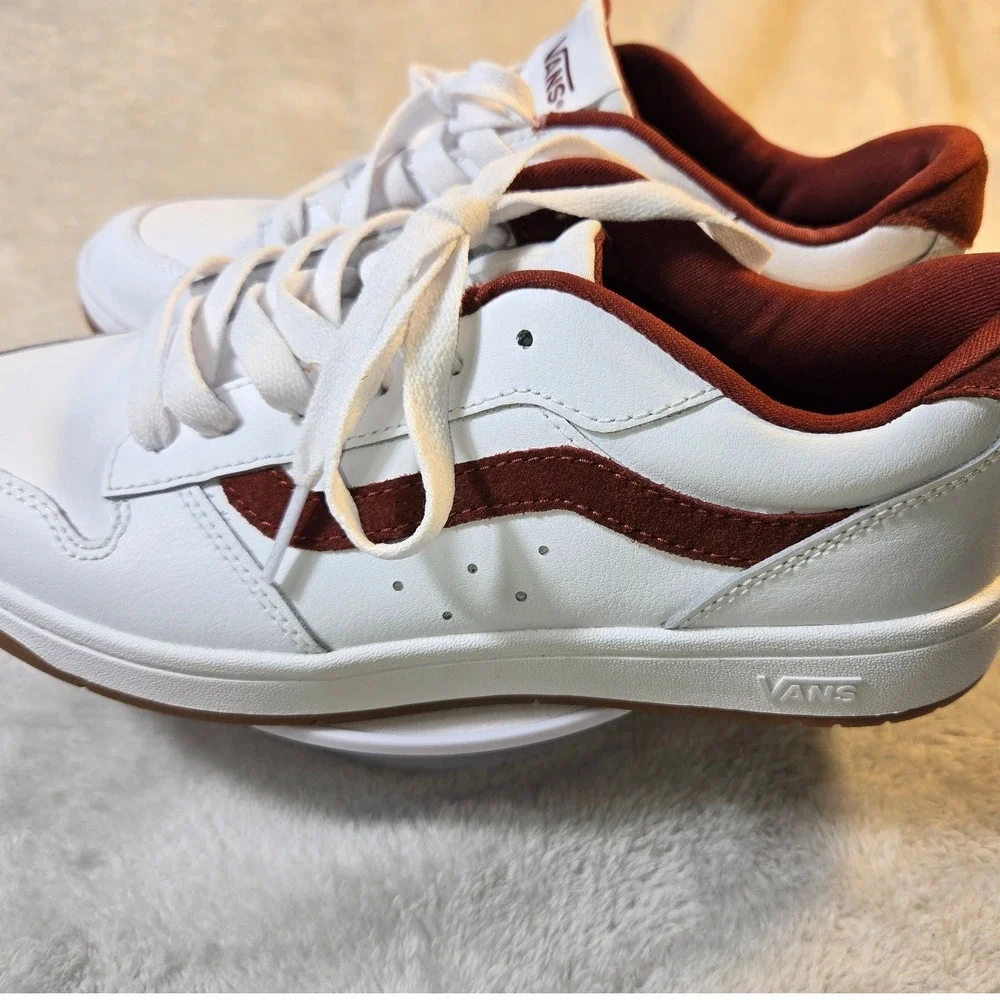 Vans Lowland CC White Burgundy ComfyCush Skate Sneakers Mens 8.5 VN0A4TUVBKA
